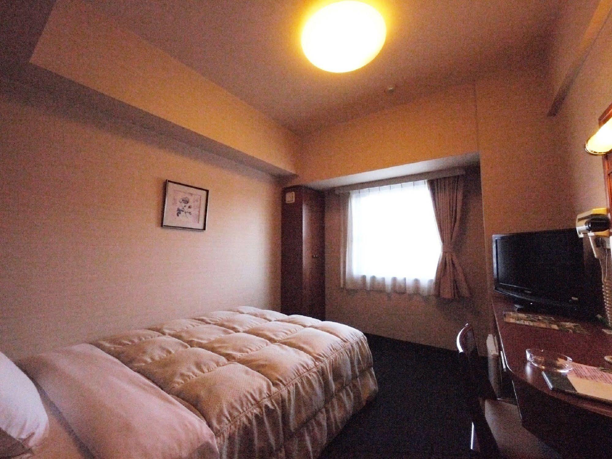 Hotel Route-Inn Suzuka Eksteriør billede